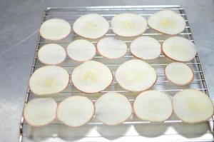 烤苹果片的做法 步骤1