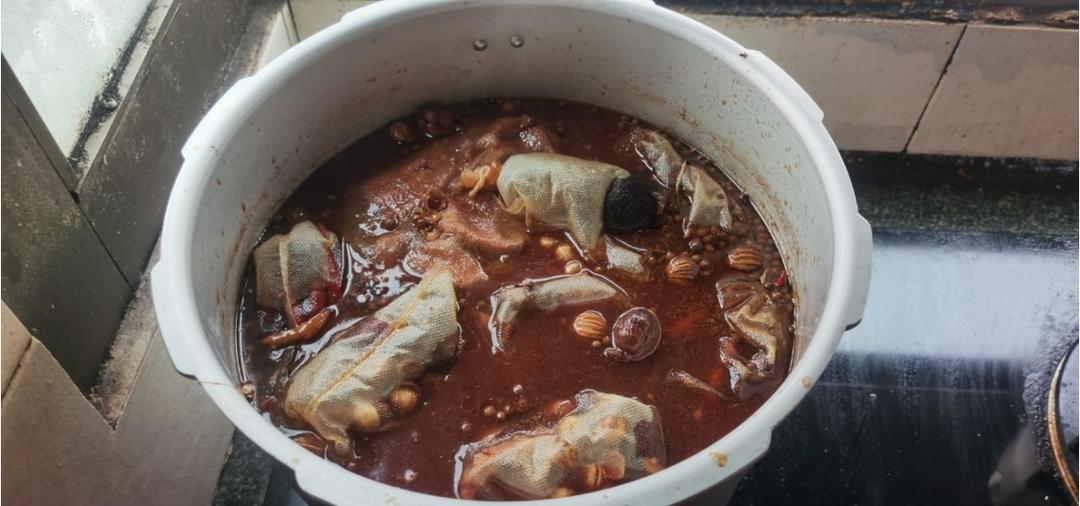 4款卤味拼盘，专业开店百年老卤