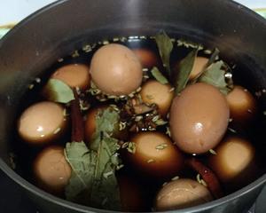 上班居家出行必备之五香卤蛋的做法 步骤12