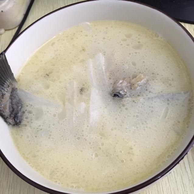 奶白鲫鱼汤