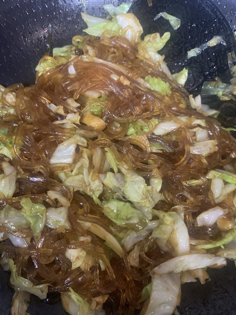 圆白菜炒粉条