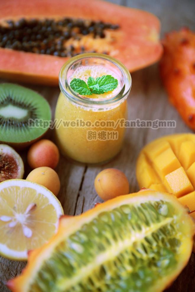 热带水果综合果汁的做法