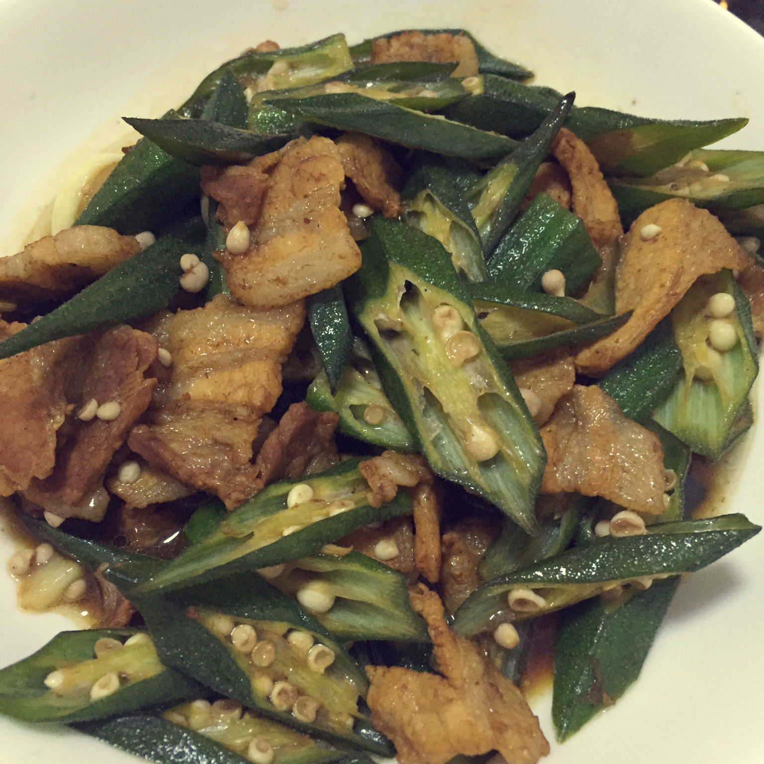 五花肉炒秋葵