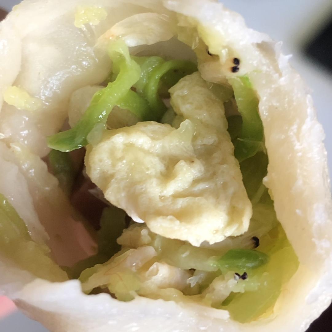 烫面蒸饺绞瓜鸡蛋馅