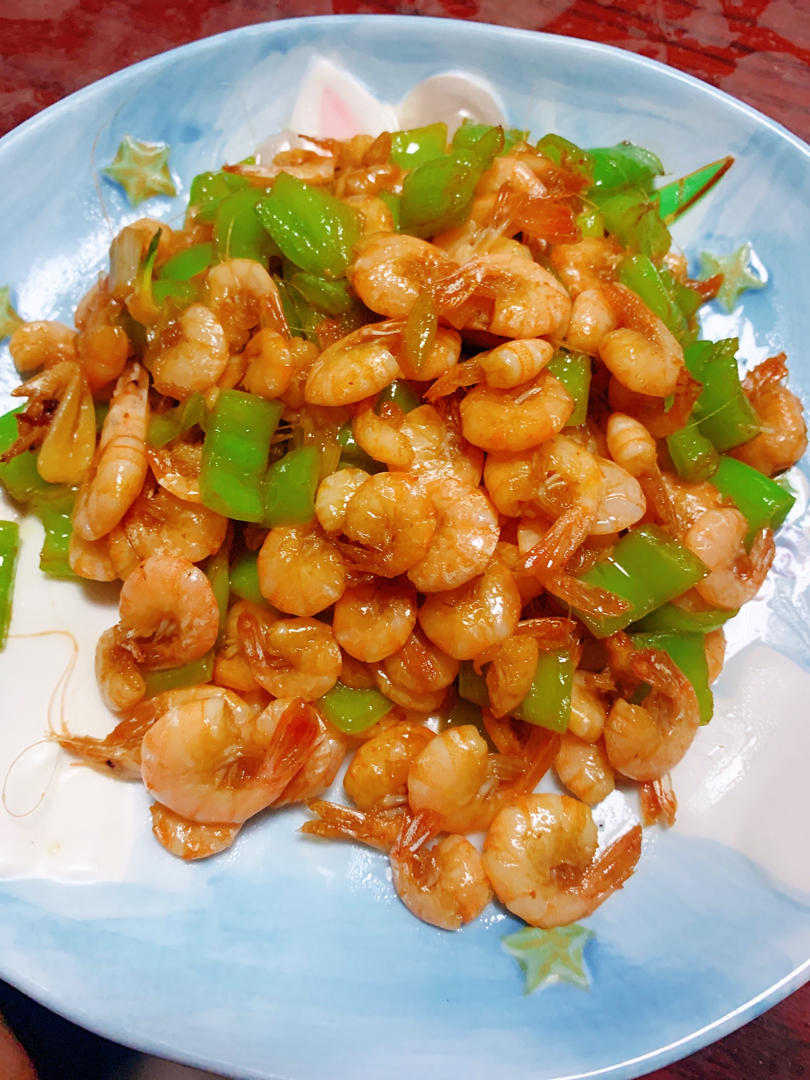 熙熙果儿做的家常徽菜青椒炒小河虾