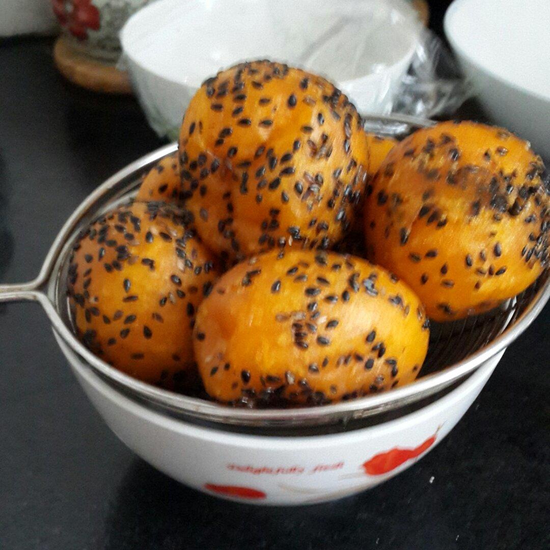 黄金球之一（南瓜芝麻球）