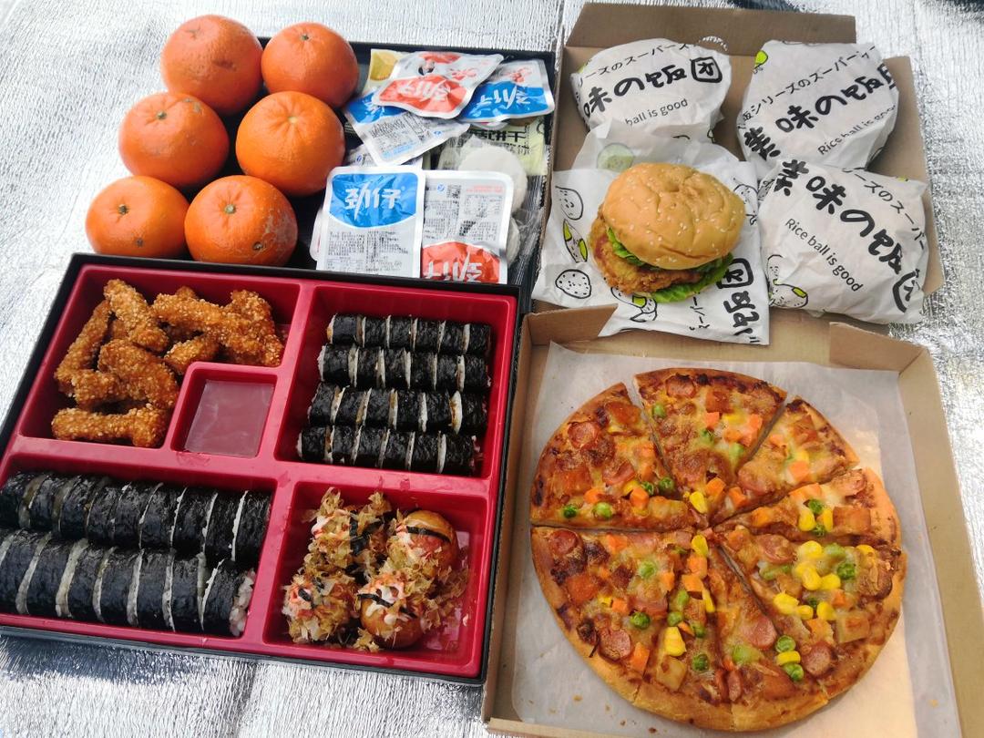 8寸纯手工什锦披萨