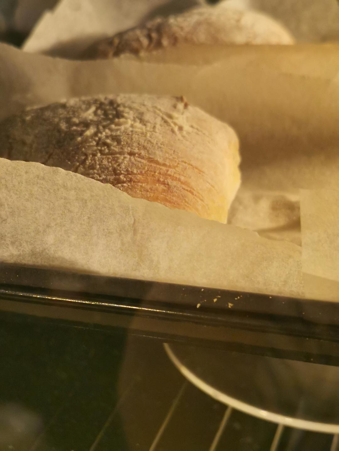 Ciabatta 恰巴塔面包 无揉 写给新手第一次接触高含水量面团的方子80%+含水量