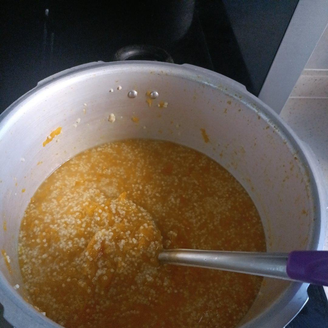 电饭煲小米南瓜粥