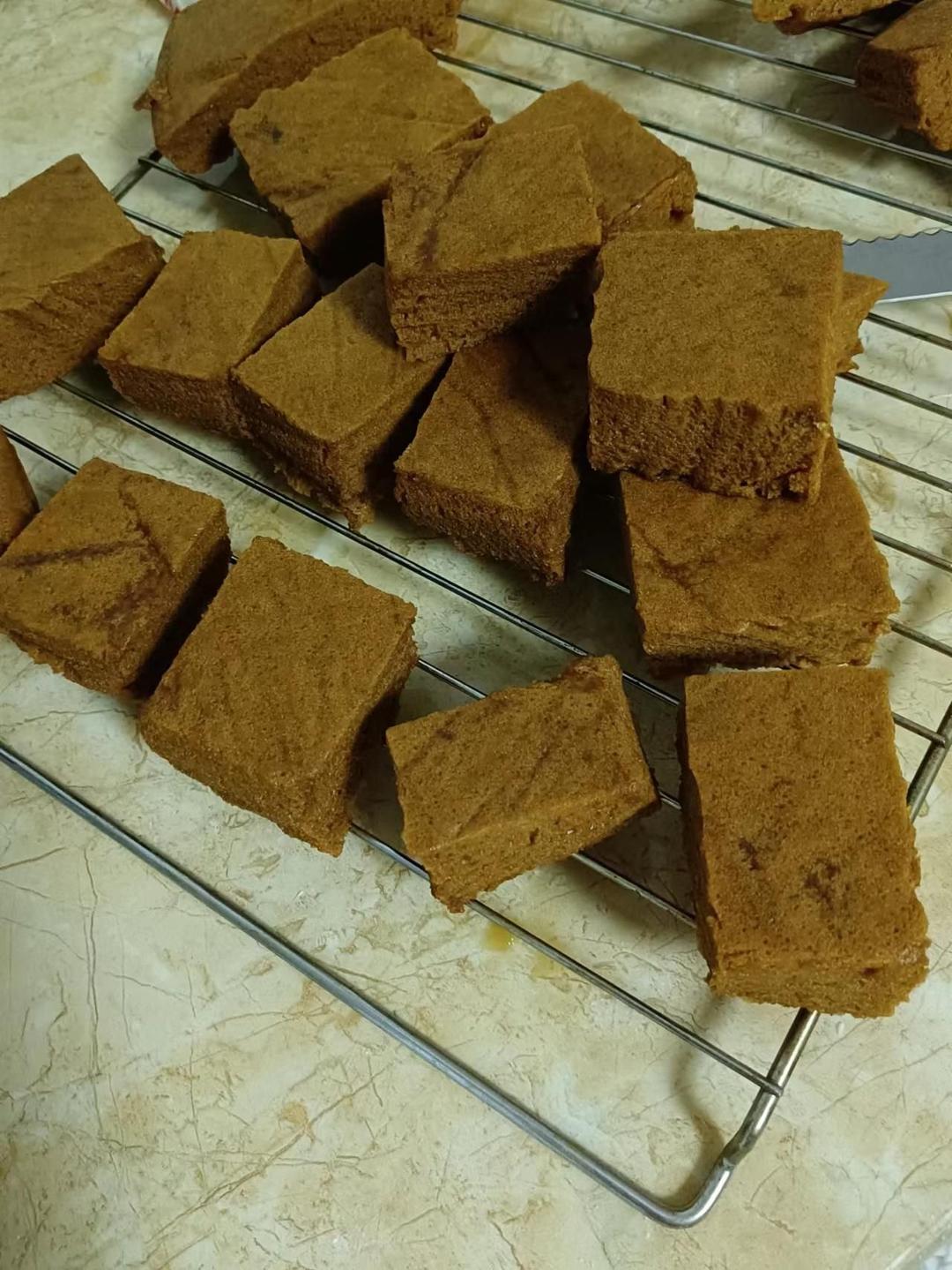 马拉糕，软糯弹韧，香甜细腻，和一般发糕不一样