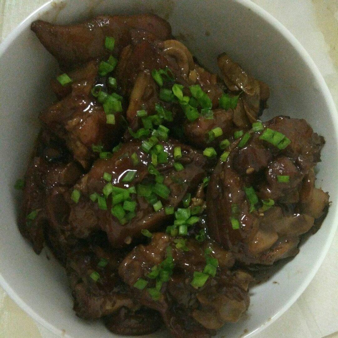 美味的家常菜：红烧猪蹄