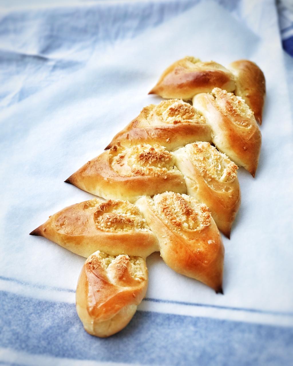 星宝宝猫猫做的椰蓉麦穗面包