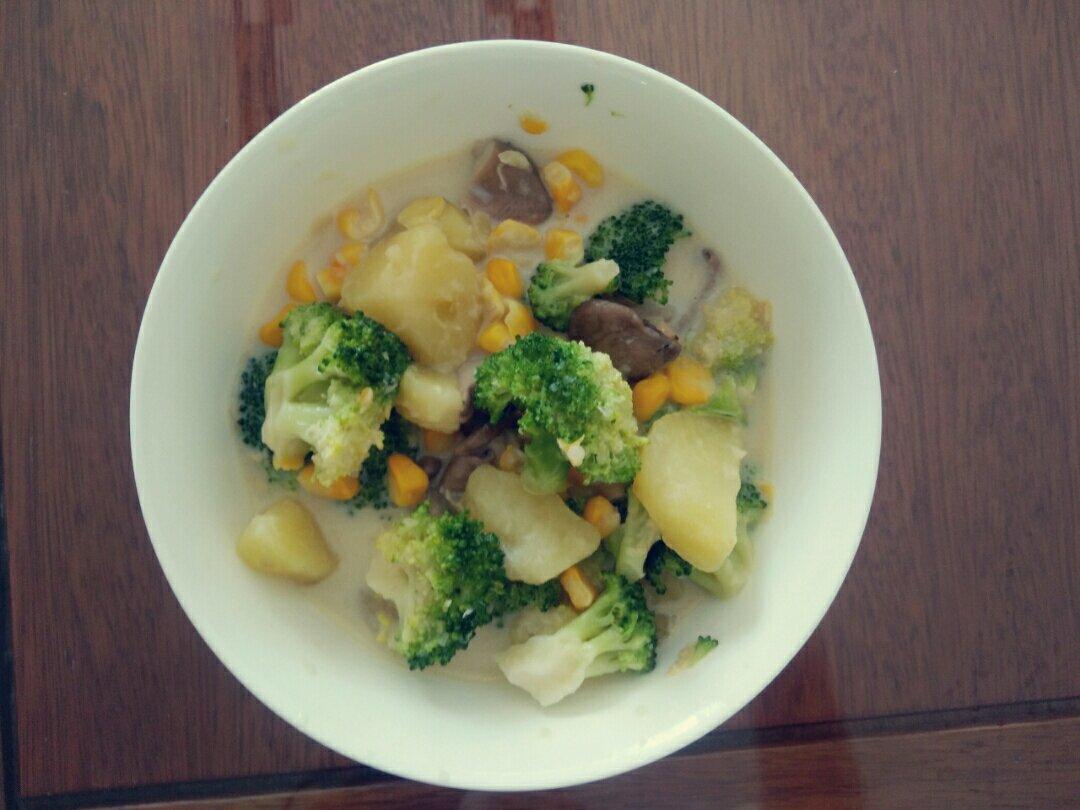 豆浆蔬菜浓汤