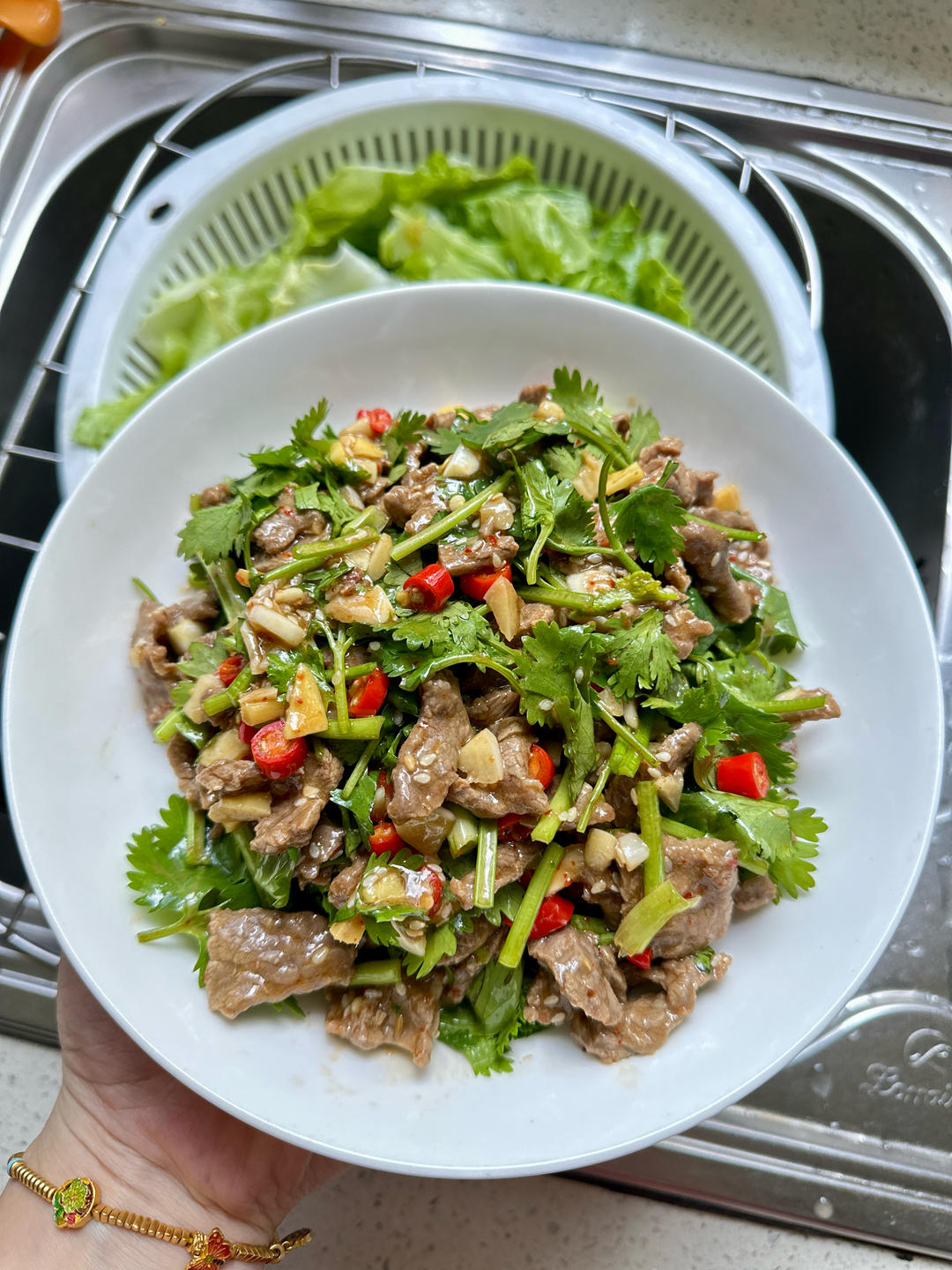 丈母娘吃了都夸的凉拌香菜牛肉