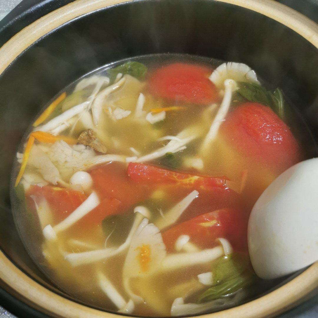 新鲜菌汤（蘑菇汤）