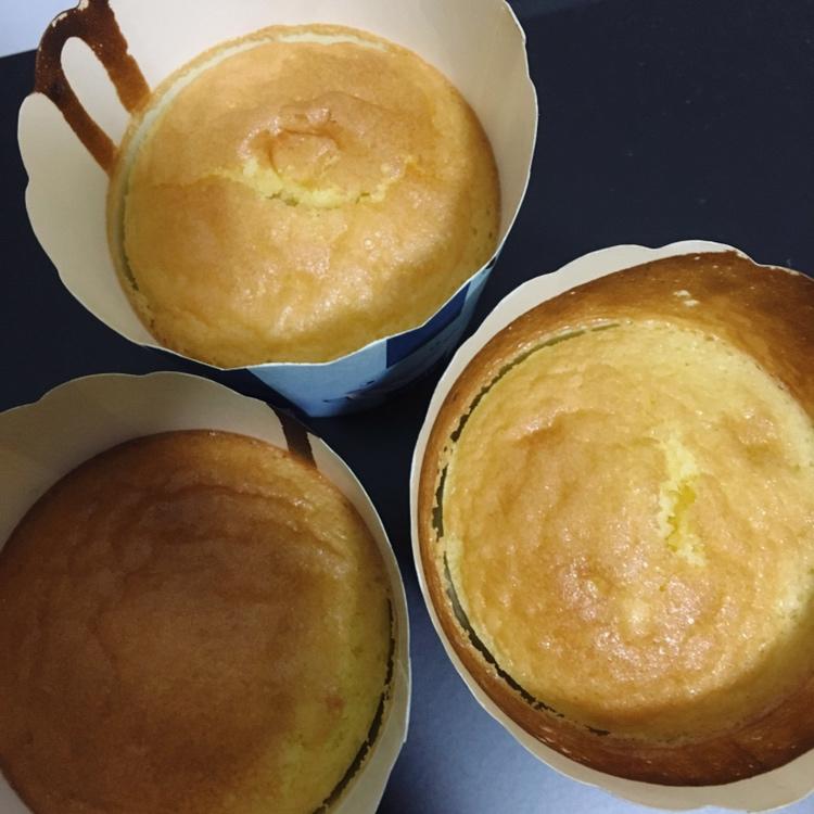 【视频】小清新～抹茶杯子蛋糕（分蛋海绵蛋糕）