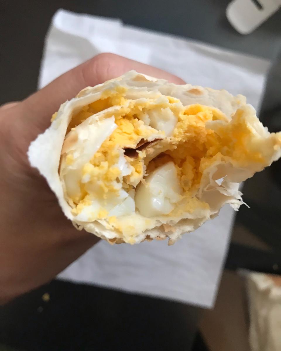 香喷喷的鸡蛋饼锅叠流