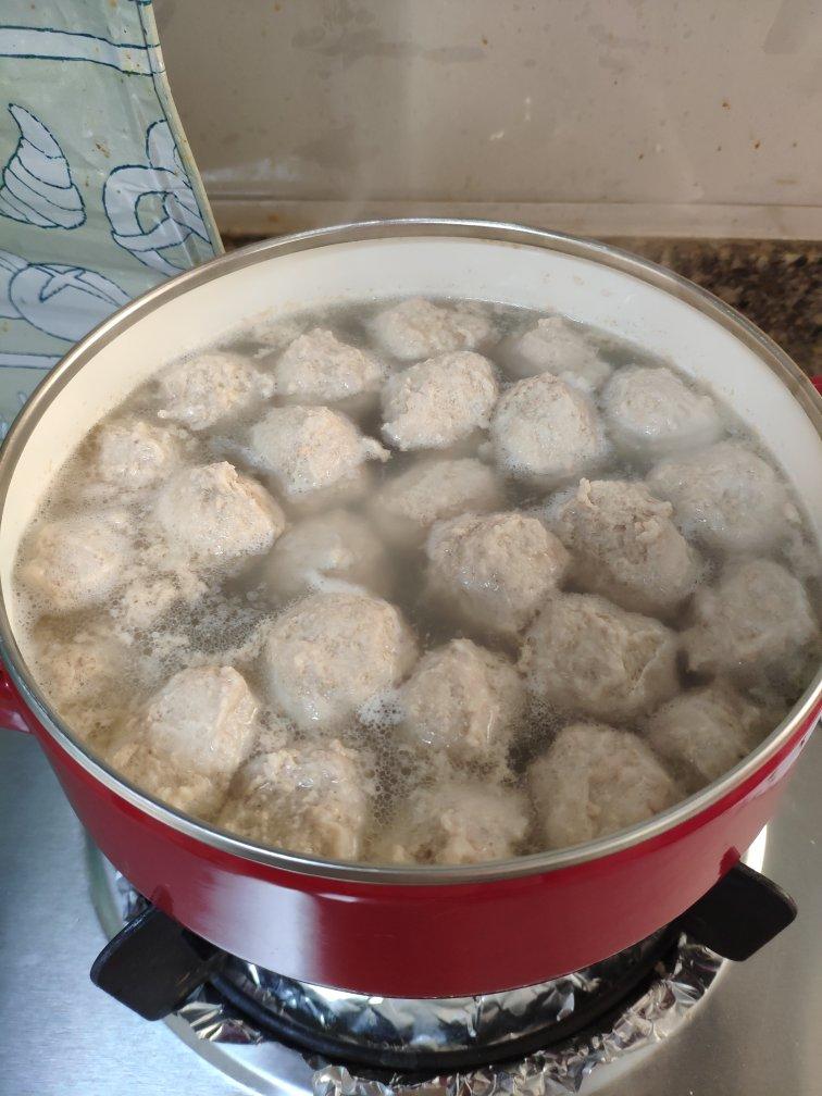 水汆肉丸子