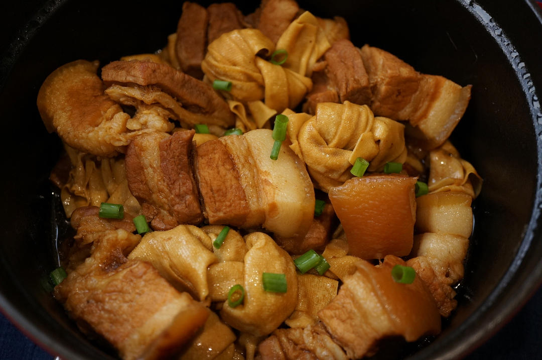 百叶结和红烧肉一起烧，原来这么美味