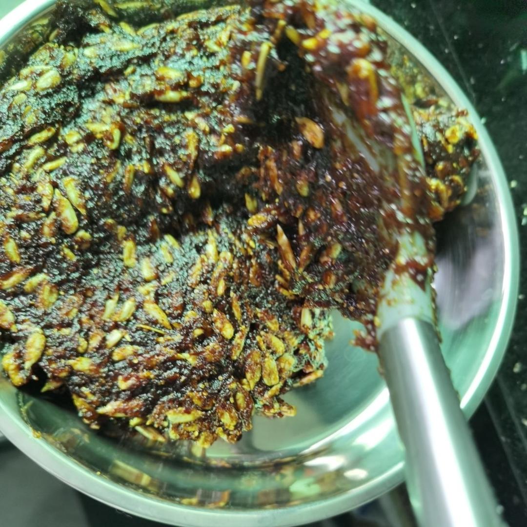 南枣核桃糕（又叫红枣核桃糕）
