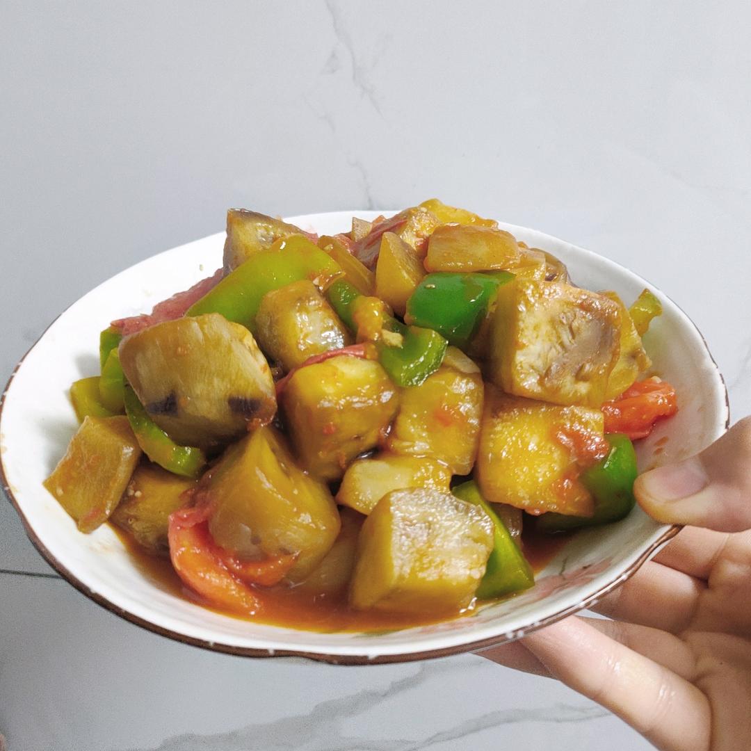 番茄青椒炒茄子