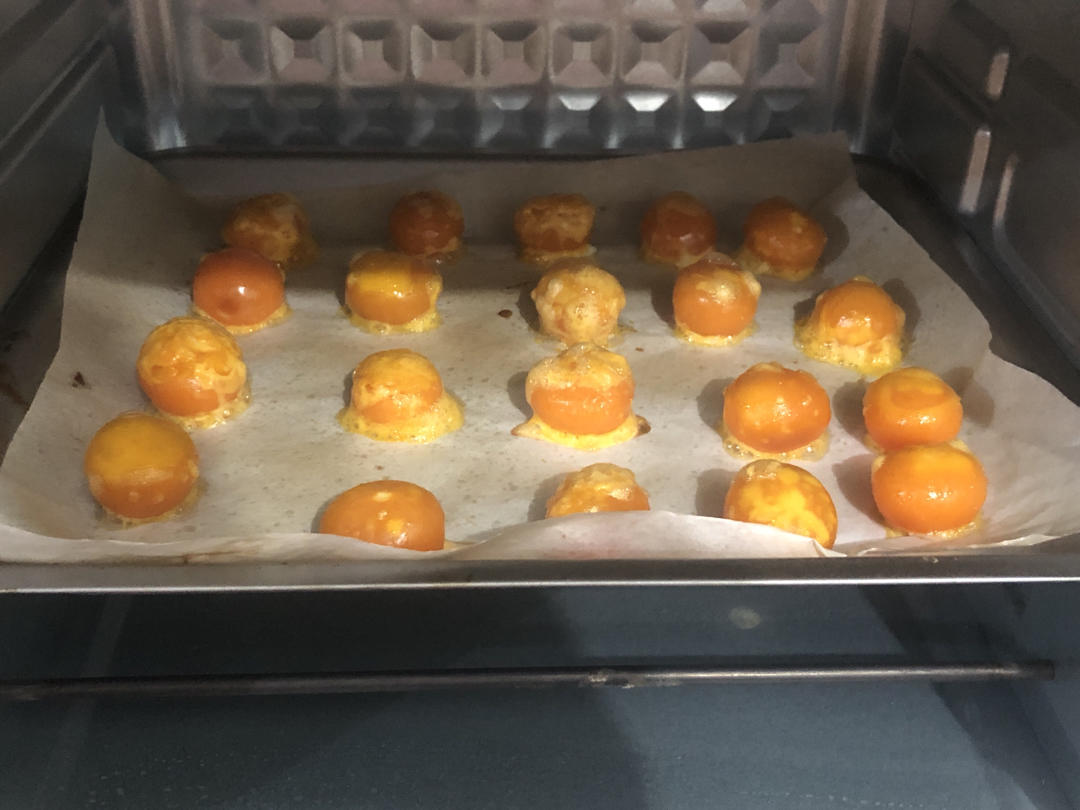 广式月饼—蛋黄莲蓉月饼