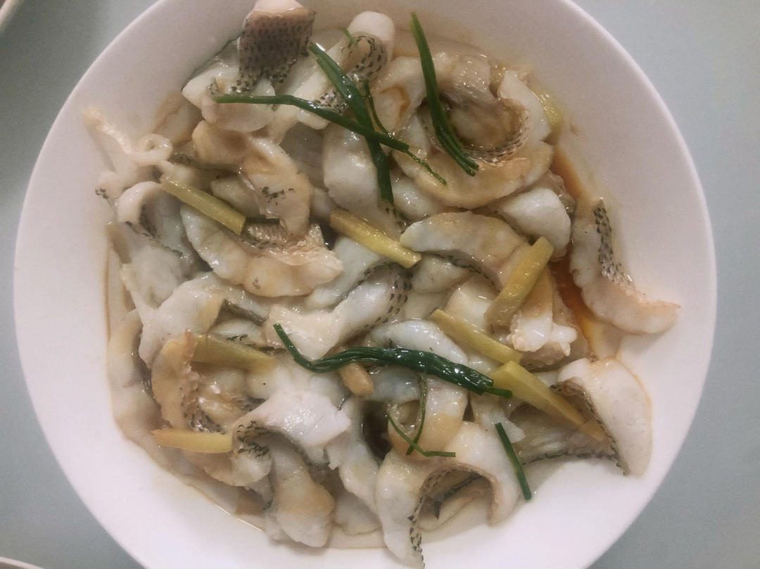 清蒸鲈鱼片