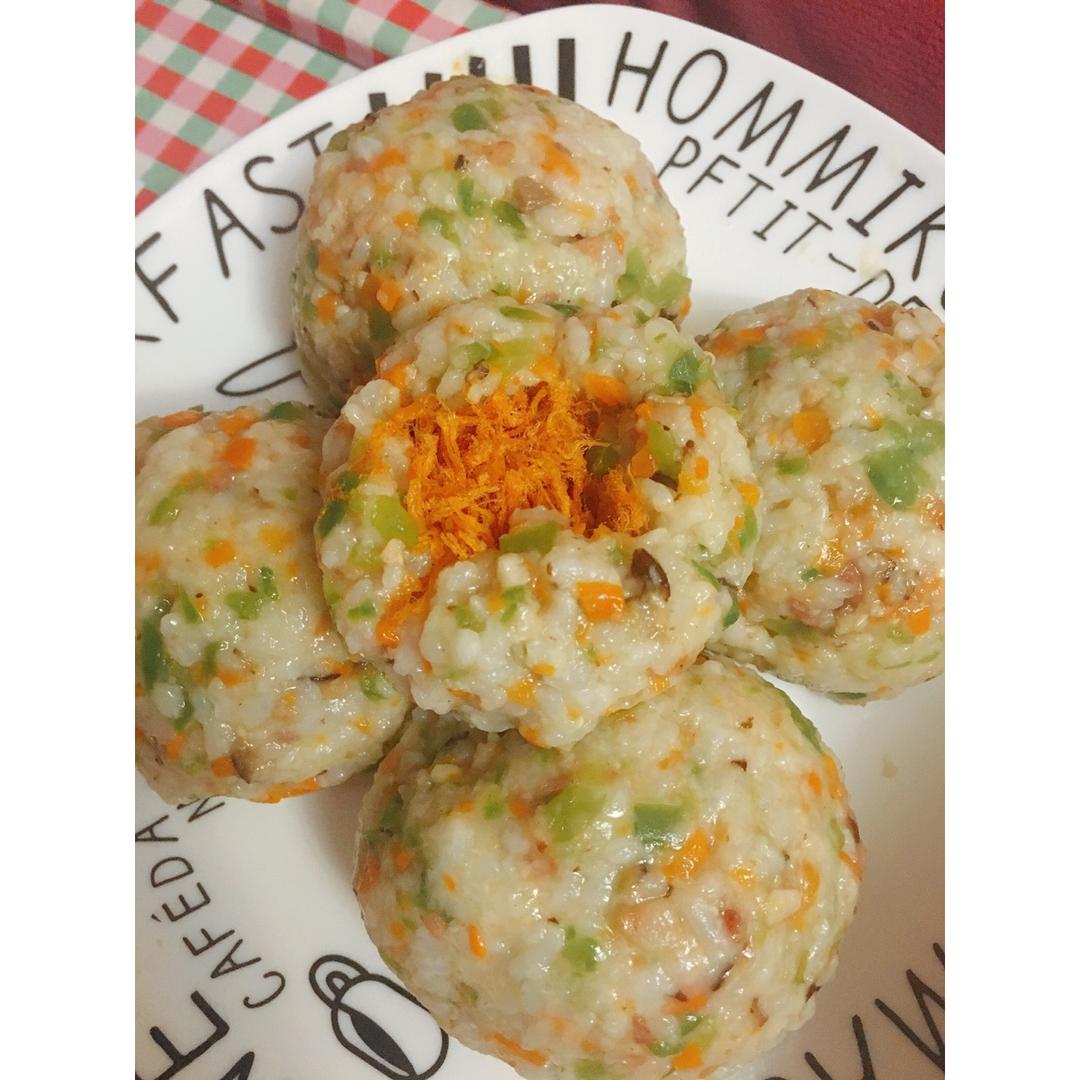 小盆友超爱的肉松饭团子