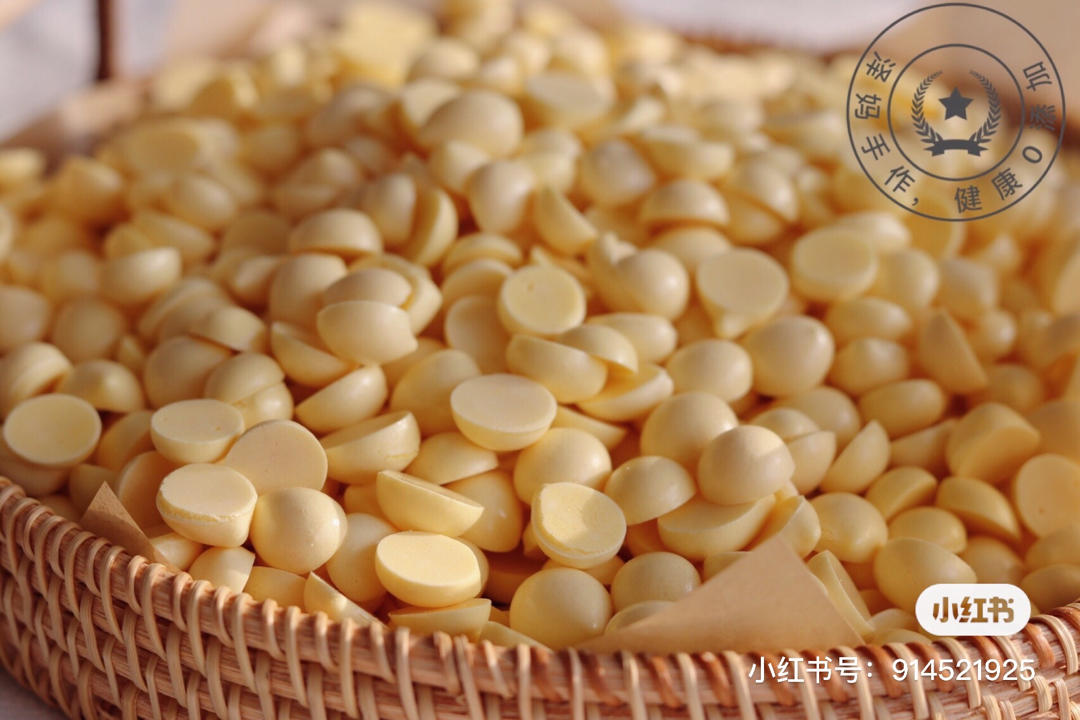 泽妈教你做圆鼓鼓的蛋黄豆