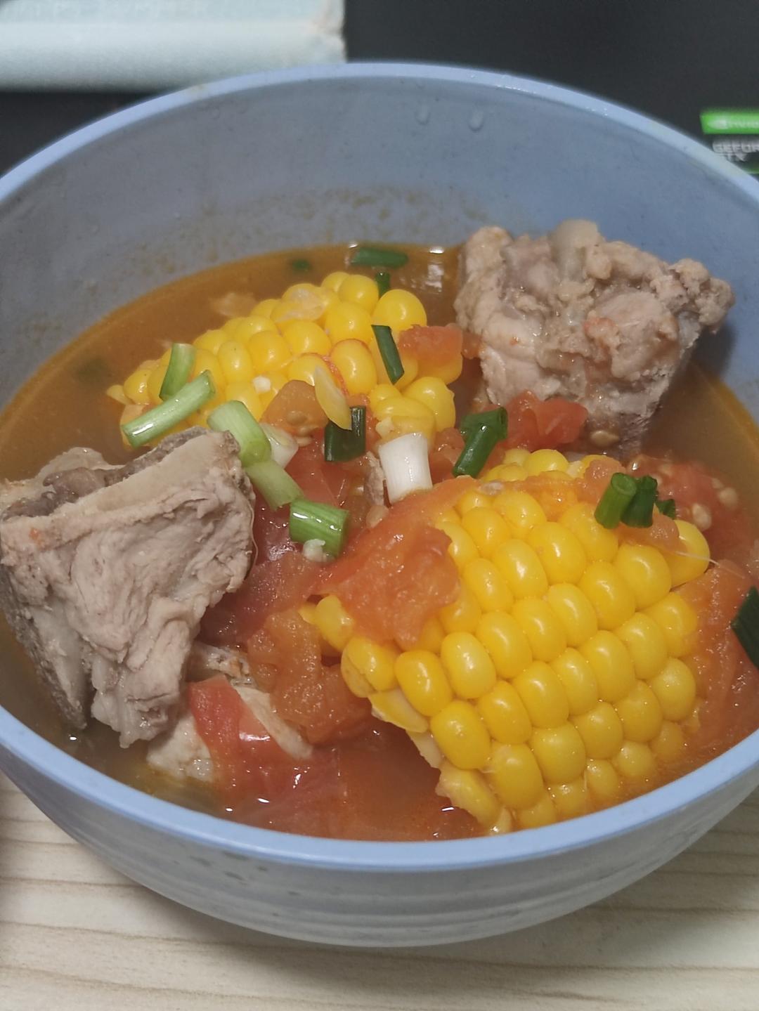 番茄玉米排骨汤