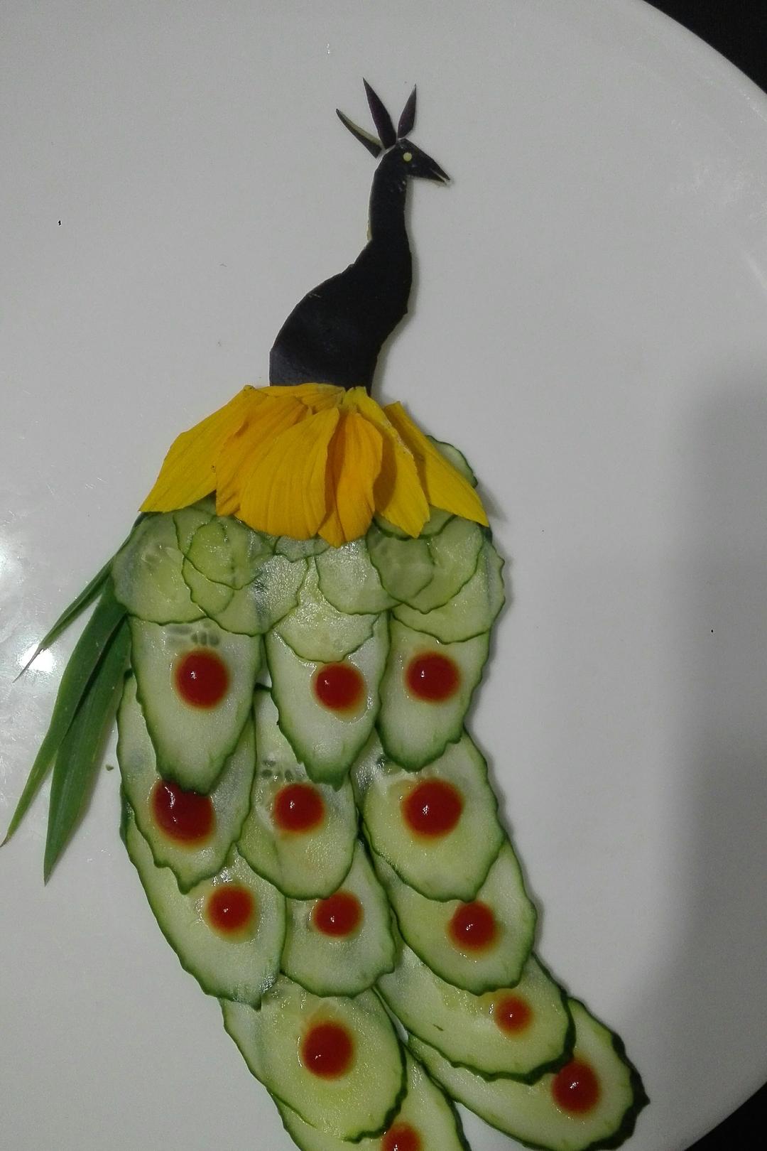 💠蔬菜拼盘盘饰摆盘（孔雀）