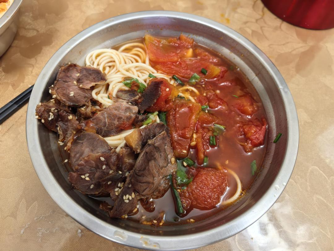 番茄牛肉面