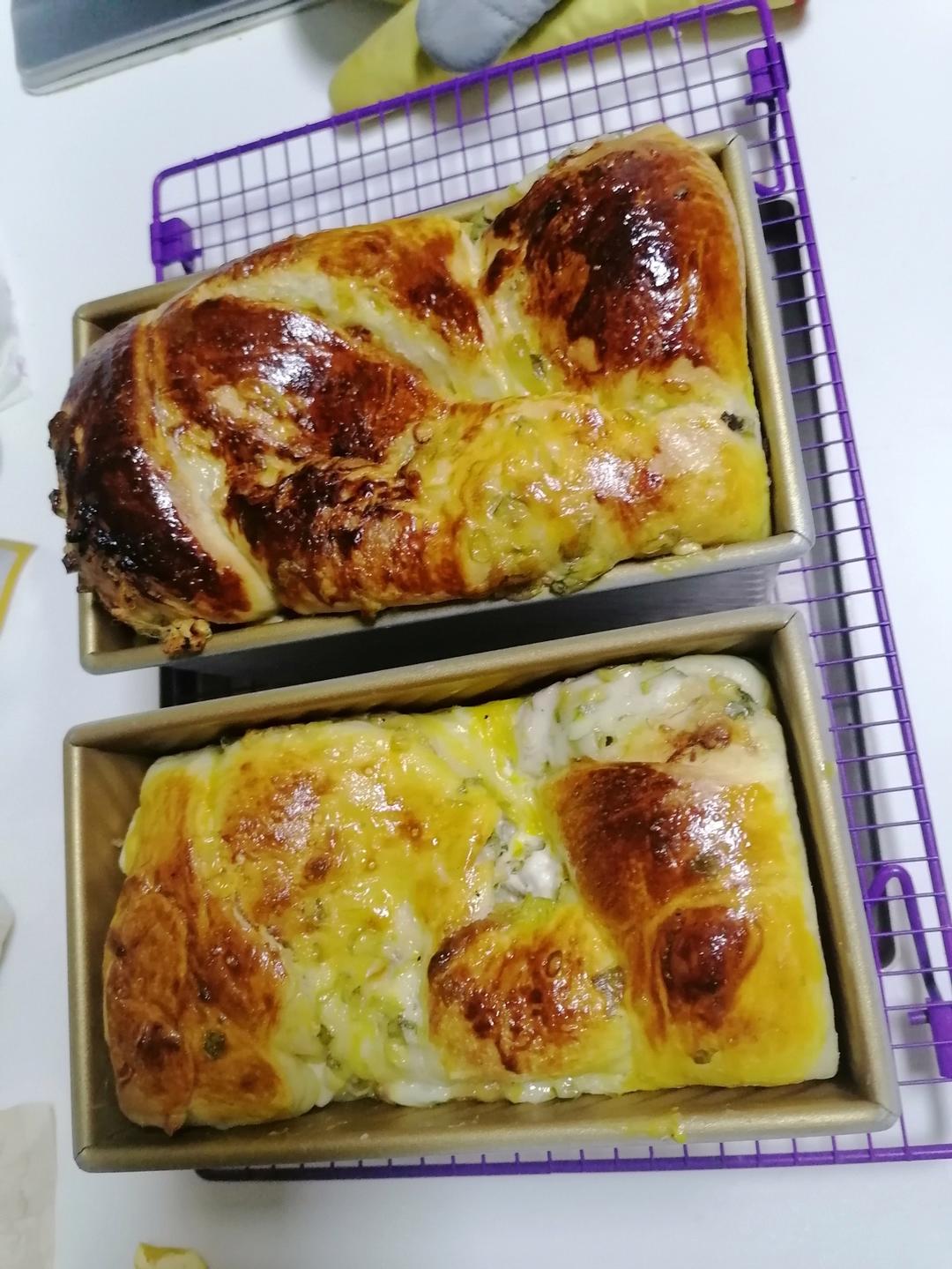 香葱肉松手撕吐司