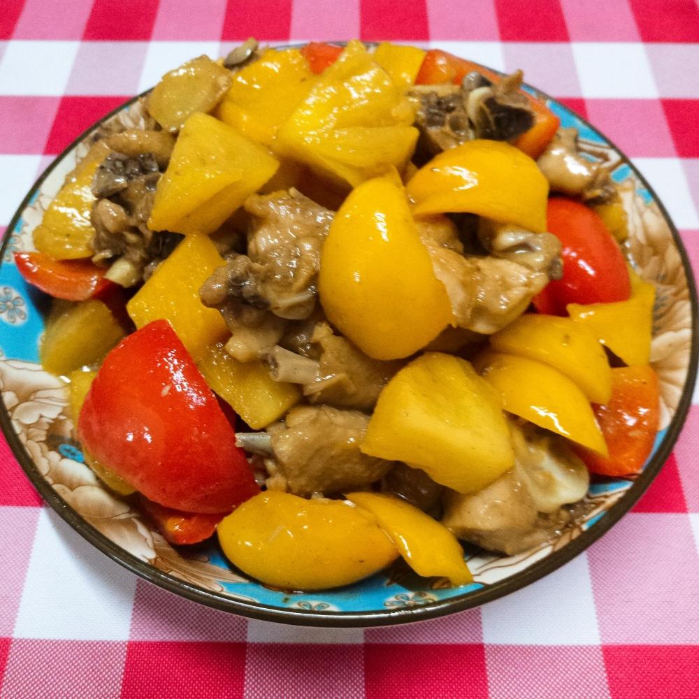 神湾菠萝焖鸡肉的做法