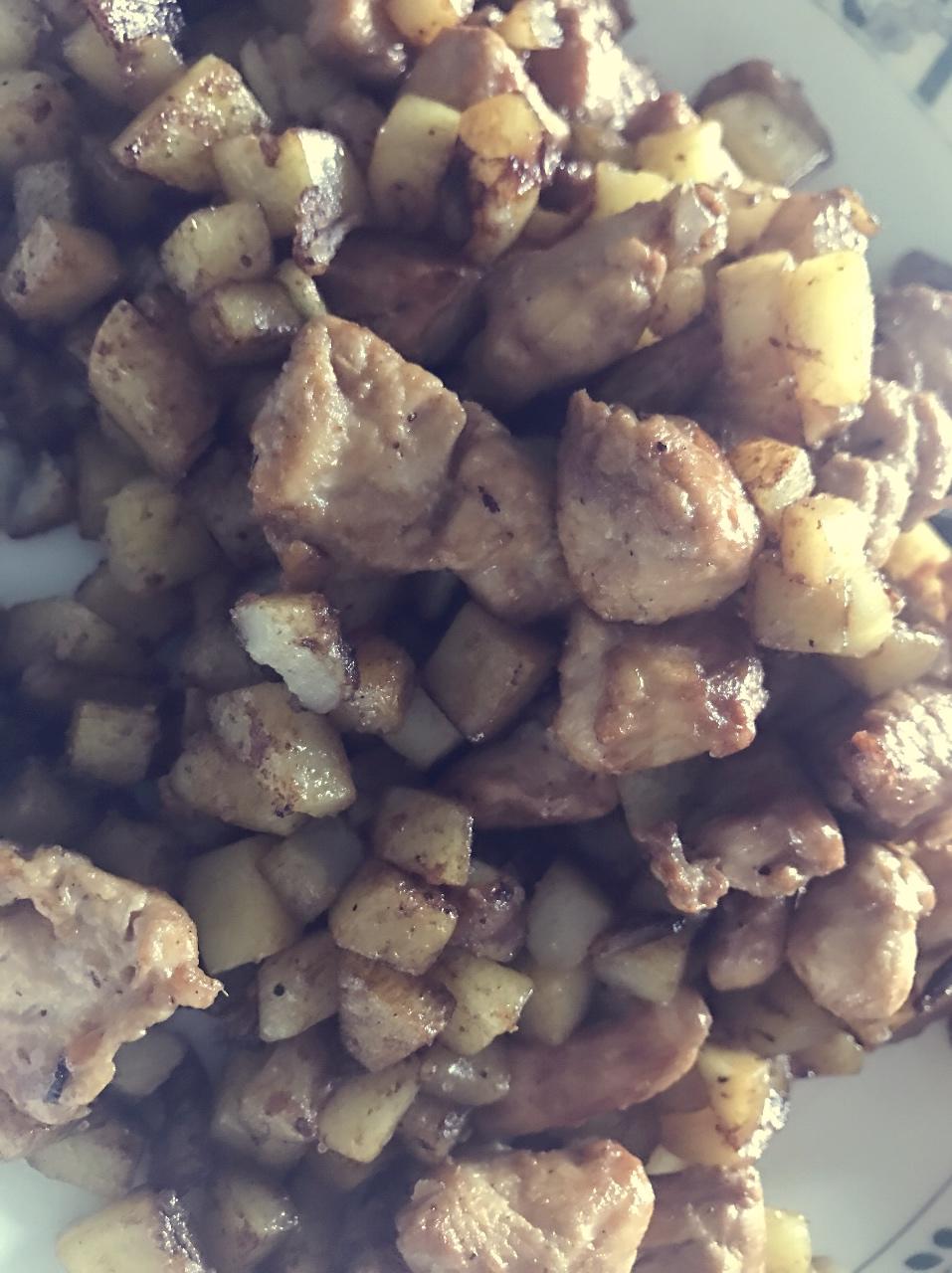 一道怎么做都好吃的干煎土豆鸡丁（红烧，咖喱，椒盐，孜然）