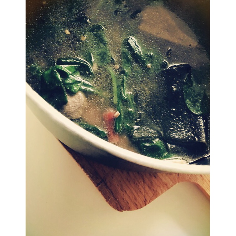 菠菜猪肝汤