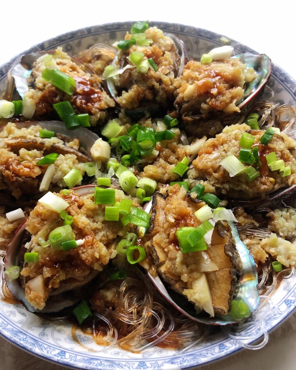 蒜蓉粉丝蒸鲍鱼