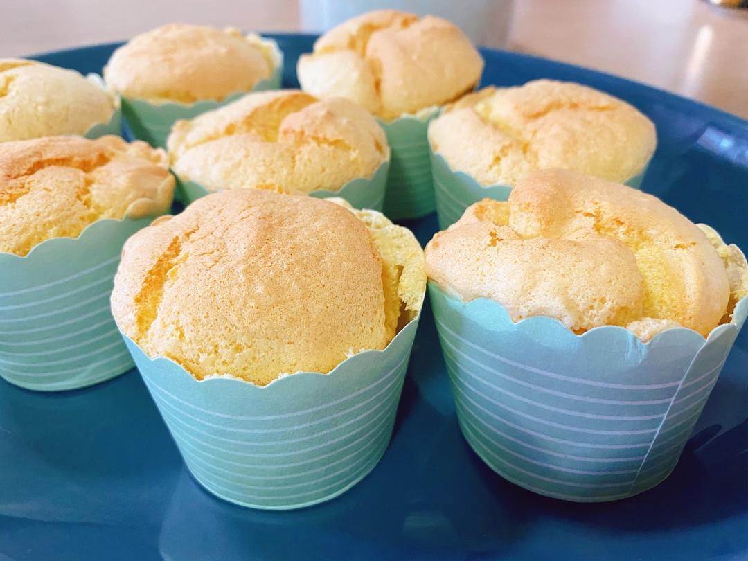 椰蓉棉花纸杯蛋糕