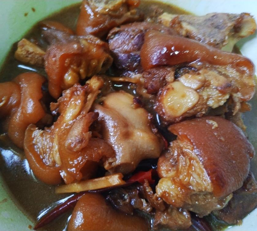 家常红烧猪脚，不用放香料也一样美味！