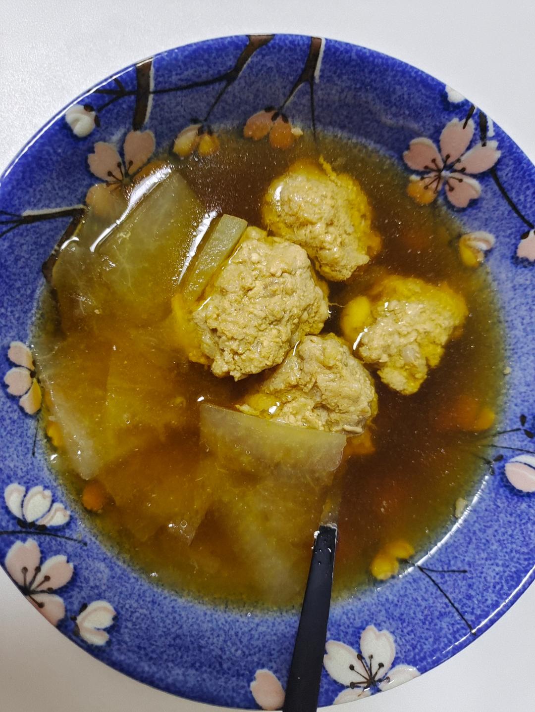 巨鲜美的冬瓜丸子汤