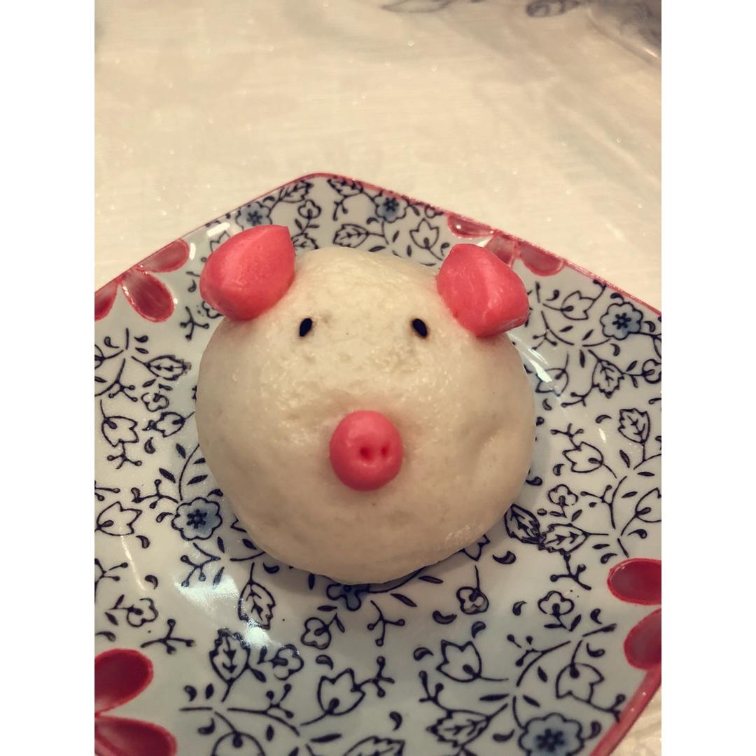 可爱的小猪豆沙包