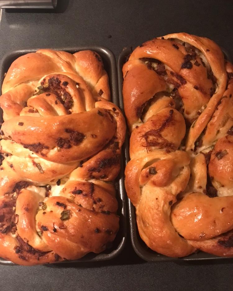 香葱肉松手撕吐司