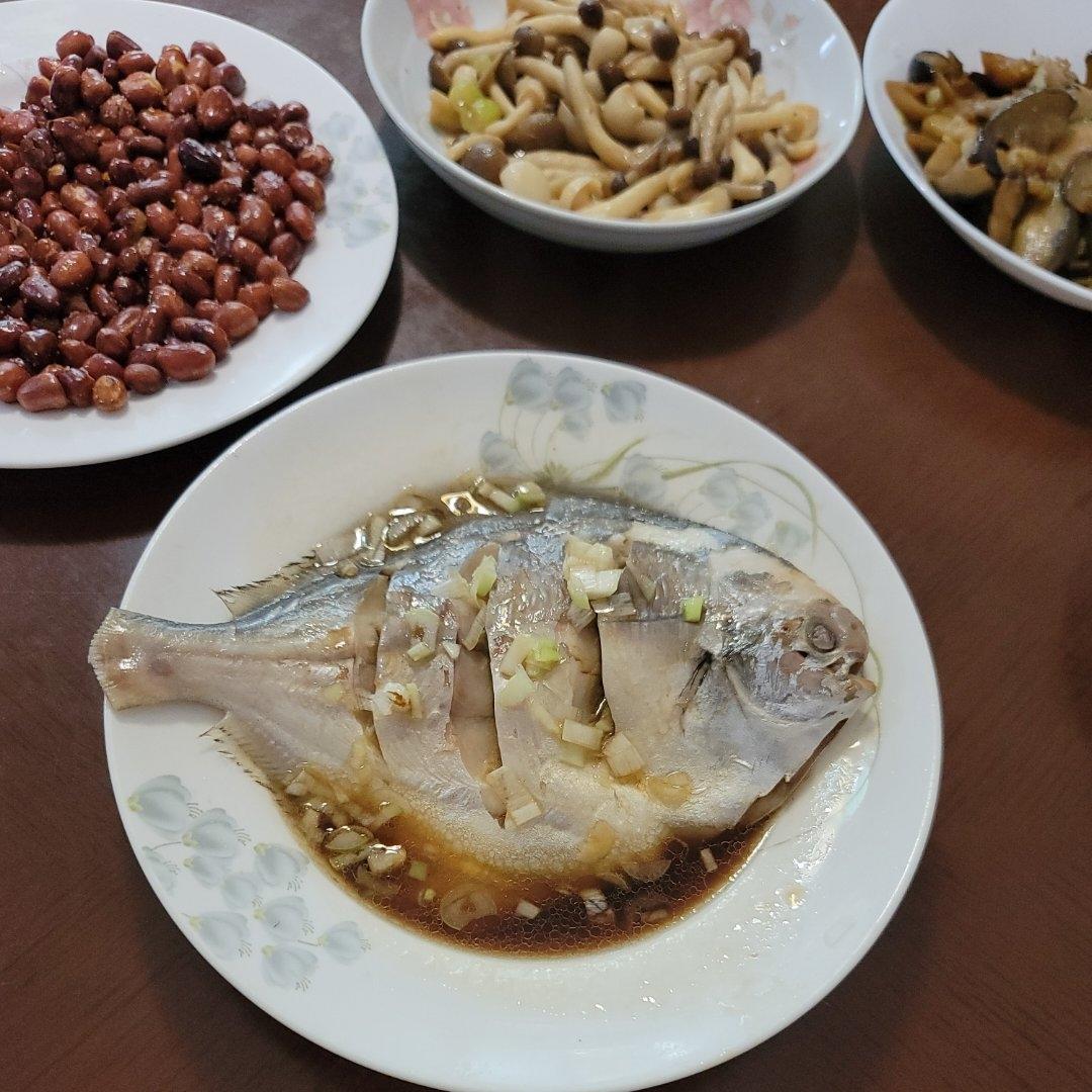 清蒸鲳鱼