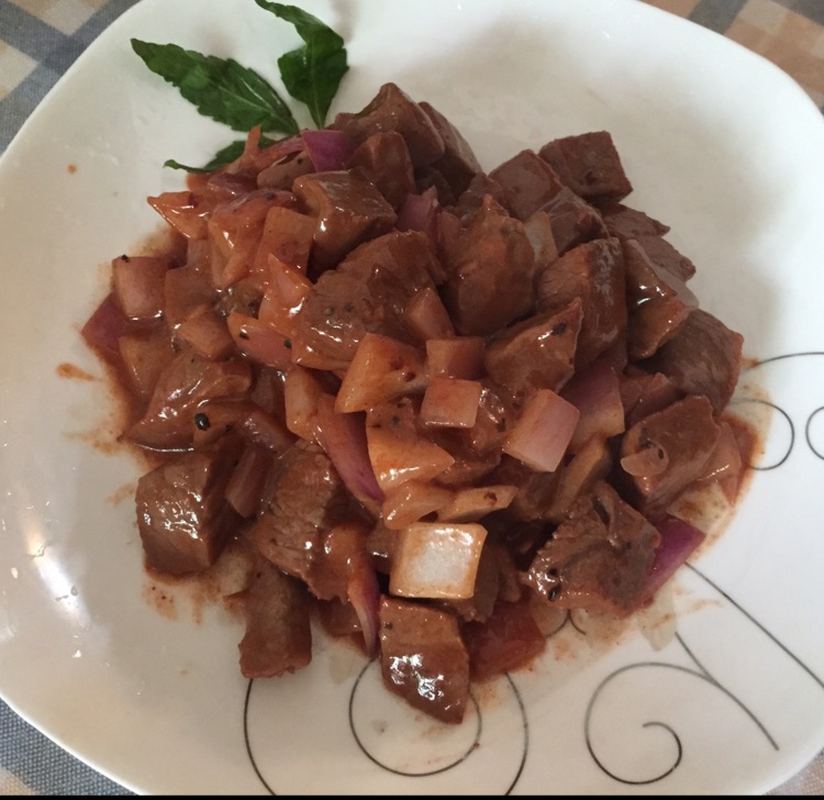 黑椒牛肉粒
