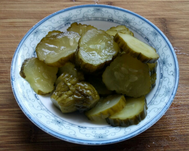 俄式酸黄瓜（汉堡用）的做法