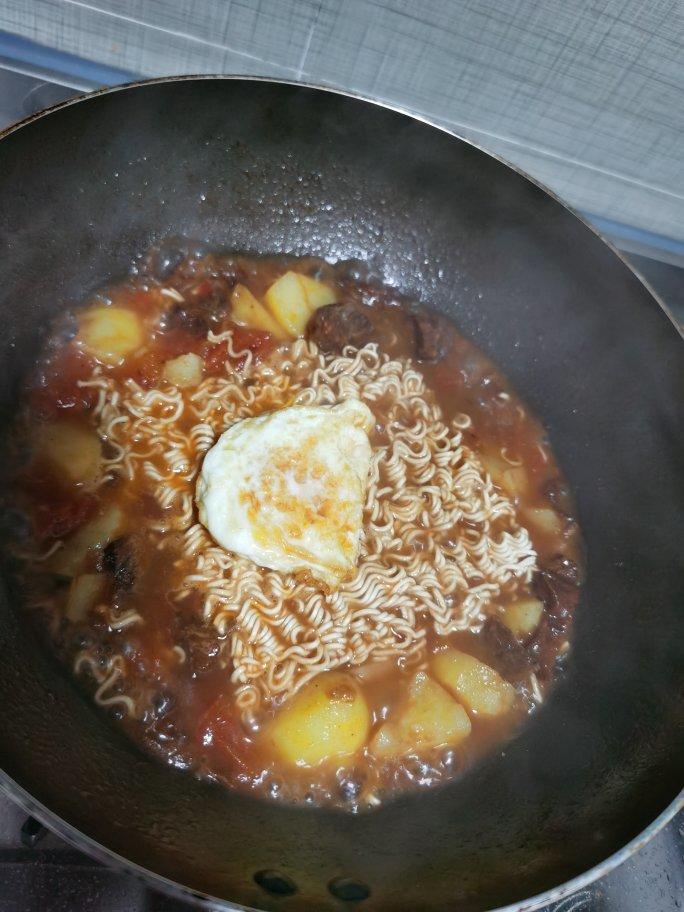 番茄牛肉面