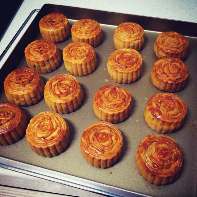 广式月饼——蛋黄莲蓉月饼