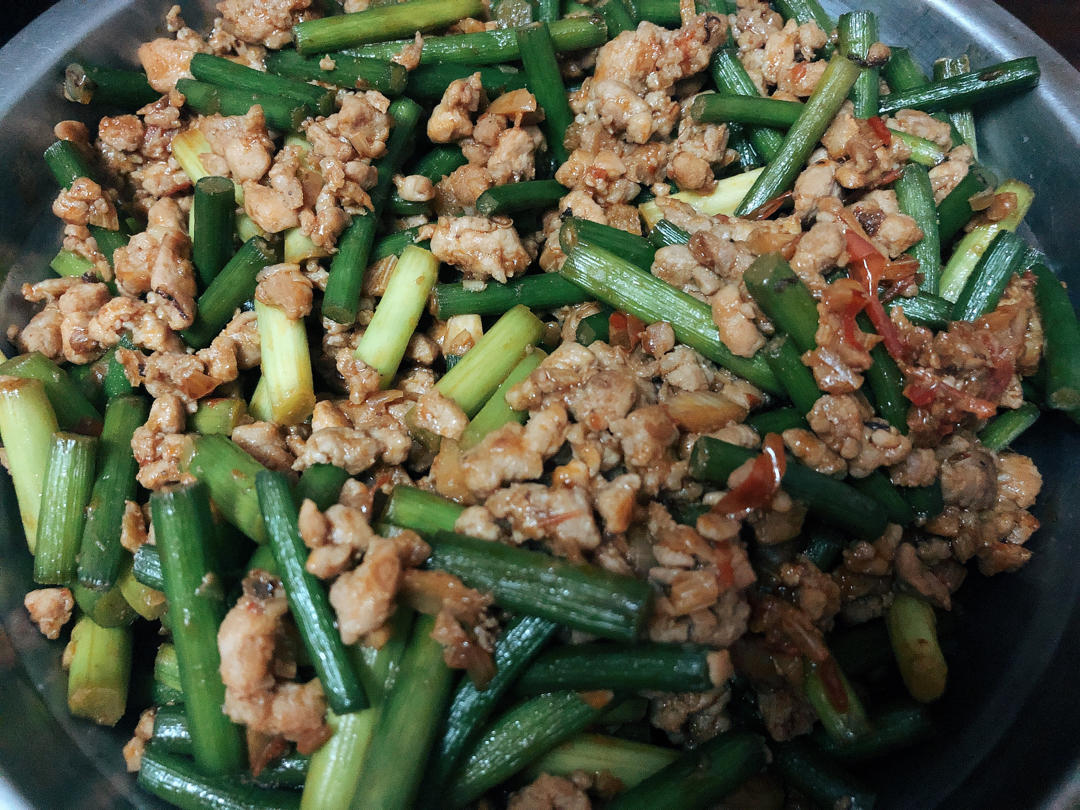 超下饭的蒜苔炒肉末