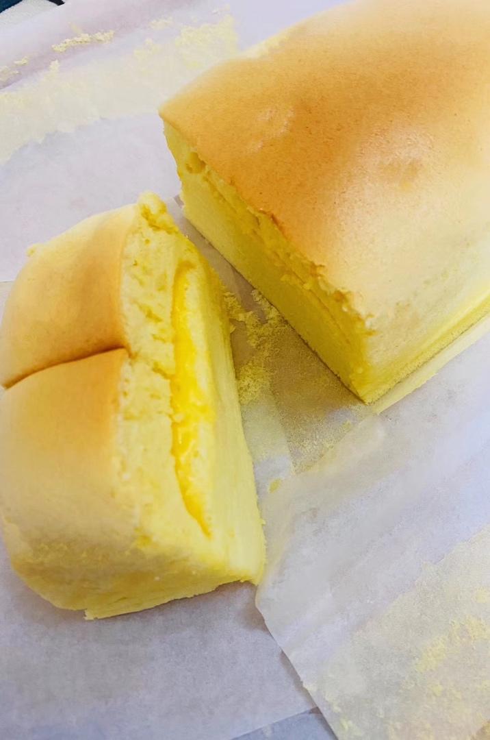 堪比柯基屁股
爆浆芝士🧀古早蛋糕