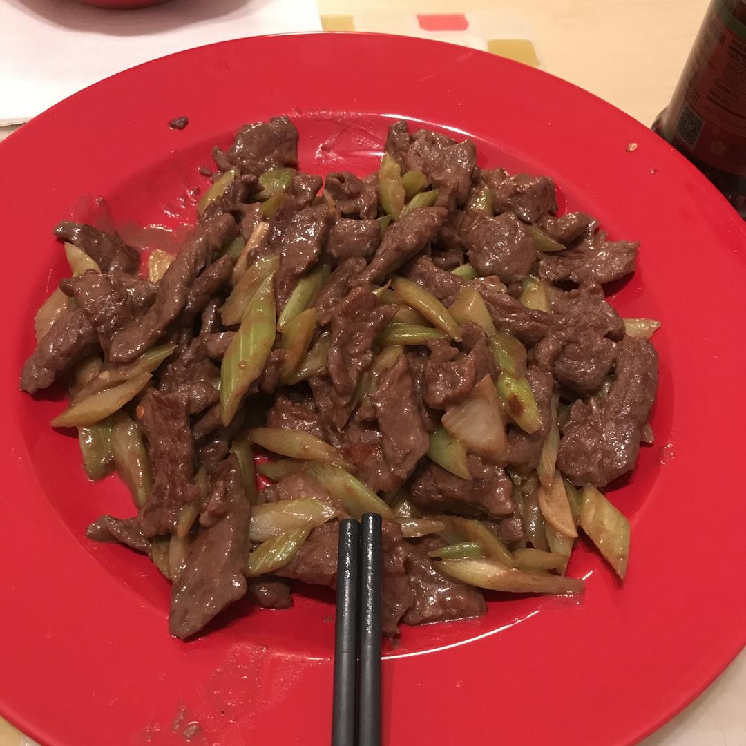 西芹炒牛肉！